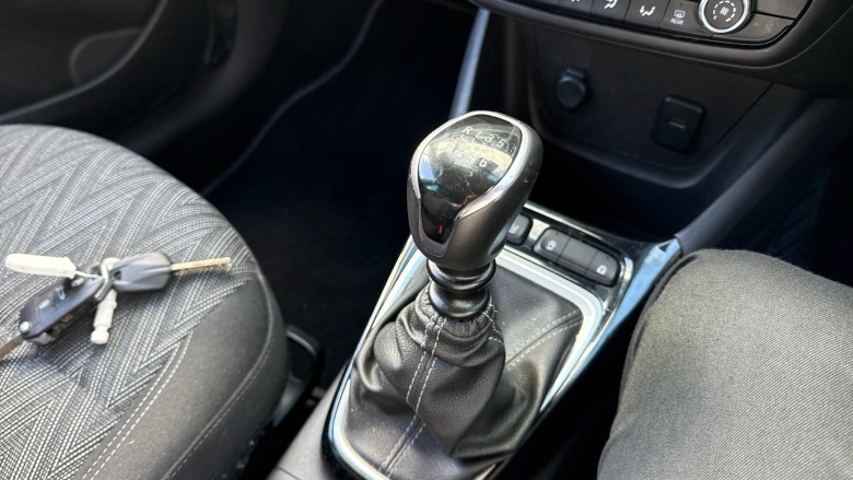 Vauxhall Crossland X 1.2T [110] Griffin 5dr [6 Spd] [Start Stop] Petrol Hatchback